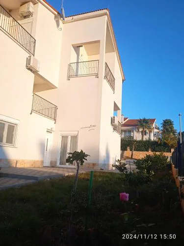 Apartments Jela