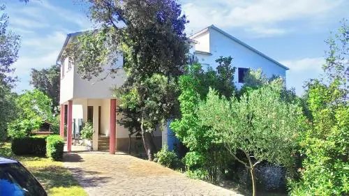 Apartments Roko Lalin