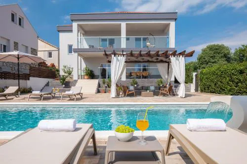 Villa Peregrine