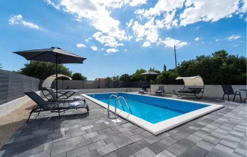 Gorgeous Home In Polaca