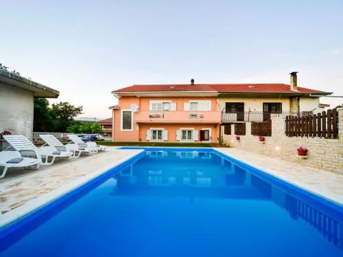 Apartment in Slivnica with Private Pool