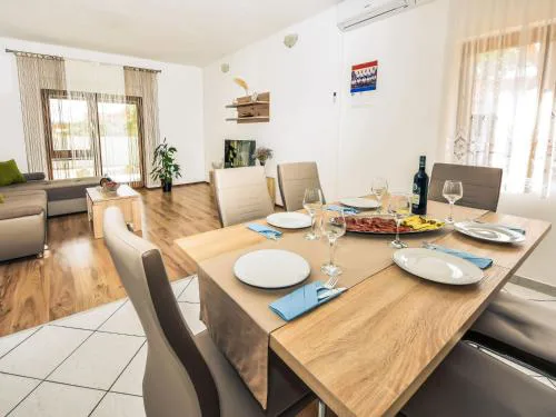 Holiday Home Laura by Interhome