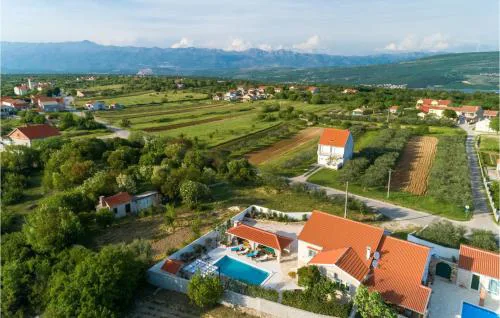 Lovely Home In Pridraga