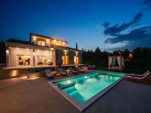 Villa in Pridraga with Pool near the Sea