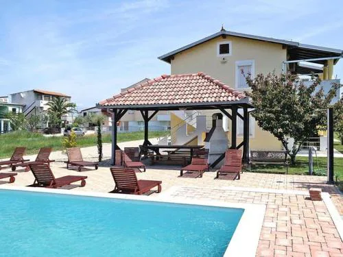 Apartment in Privlaka near Sandy Beach