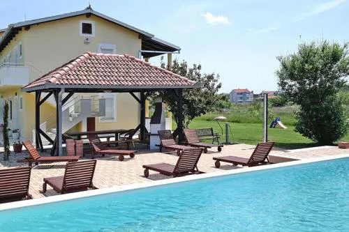 Apartment in Privlaka near Sandy Beaches