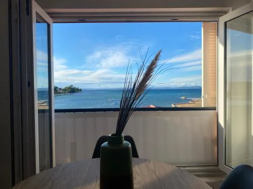 Apartment Privlaka direkt am Strand mit Klima und neuem Badezimmer Haustiere sind willkommen