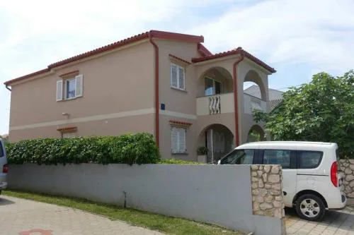 Apartments with parking space Privlaka, Zadar - 24002