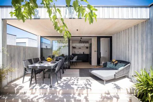 Arcadia Eco-Luxe Mobile Homes with infinity pool by OIKO Collection