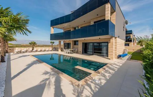 Awesome Home In Privlaka With Kitchen