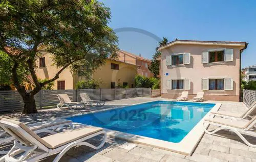 Four-Bedroom Holiday Home In Privlaka