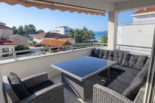 Lovely Seaside Flat
