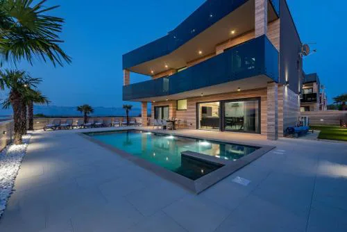 Seaside luxury villa with a swimming pool Privlaka, Zadar - 23517