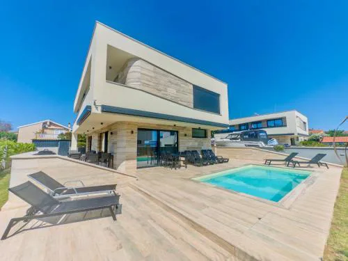 Villa Privlaka Travertino