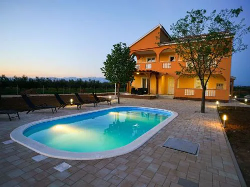 Holiday Home in Prkos with Private Pool