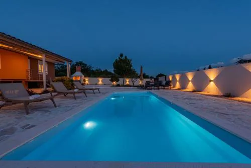 Holiday Home LaMar - with heated pool and whirlpool