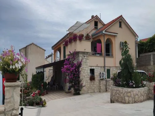 Apartment in Ra anac near Beach Rtina