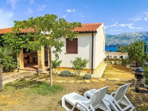 Holiday Home Nada by Interhome
