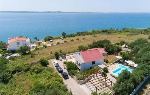 Holiday Home Rtina 24