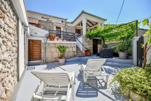 Holiday Home Škevini Dvori