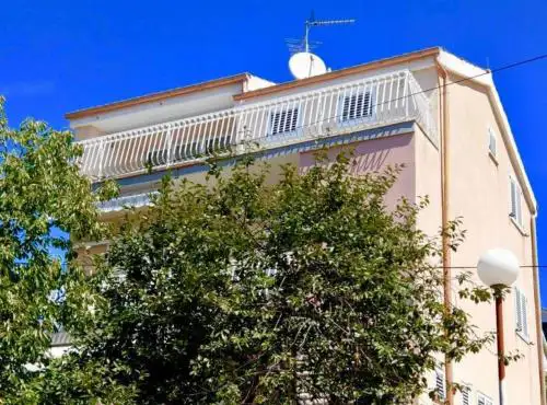 Apartment Belu