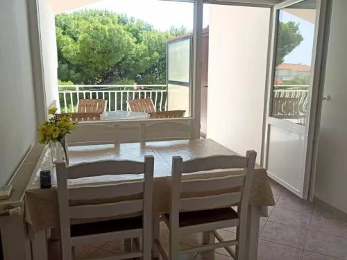 Apartment by Adriatic Sea near ibenik