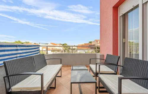 Lovely Apartment In Brodarica With Wifi