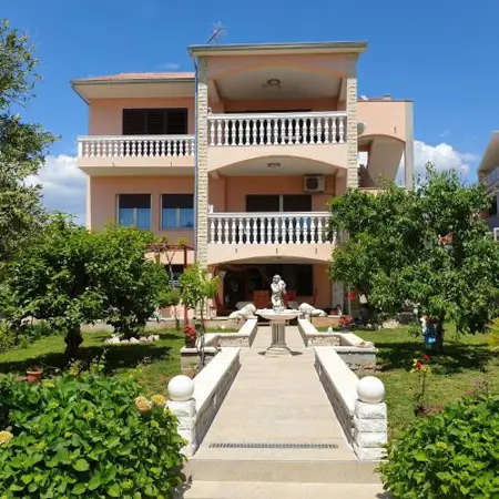 Tiho i Slađana apartments