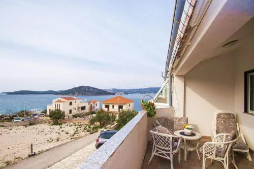 Apartment Meri Razanj with Sea View