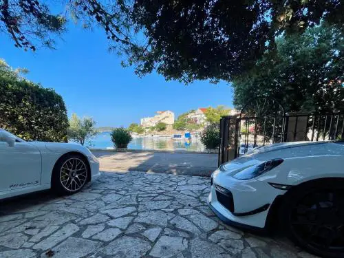 Apartments Paradise