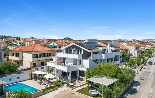 2 Bedroom Beautiful Apartment In Vodice