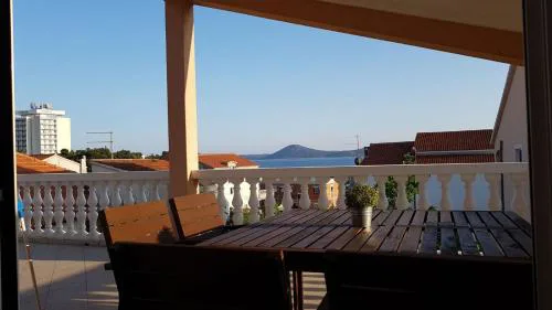 Apartmani Mira