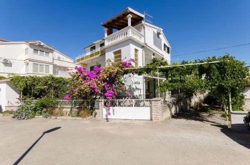 Apartment Roza