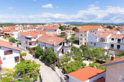 Apartments with parking spaces Vodice - 15228