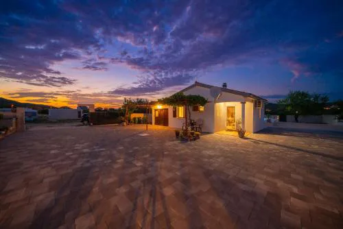 Casa Rural M&M