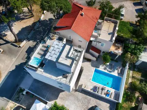 Deluxe Ferienwohnung Mit Schwimmingpool