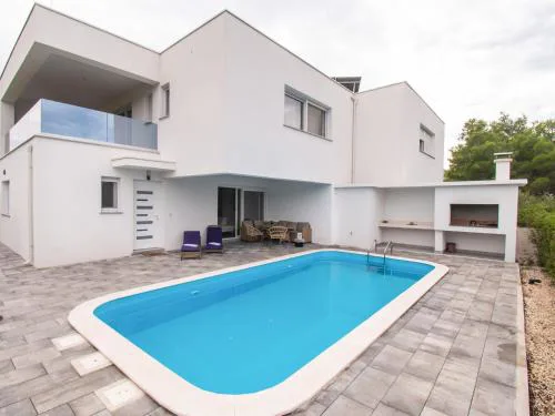 Holiday Home Villa Loreta by Interhome