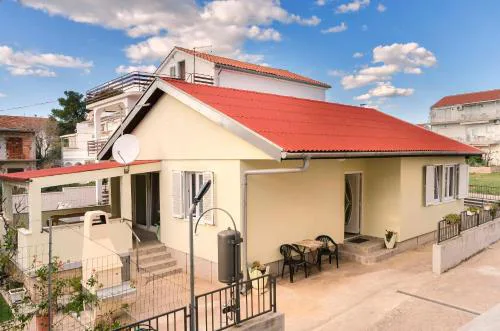 House Rajka I
