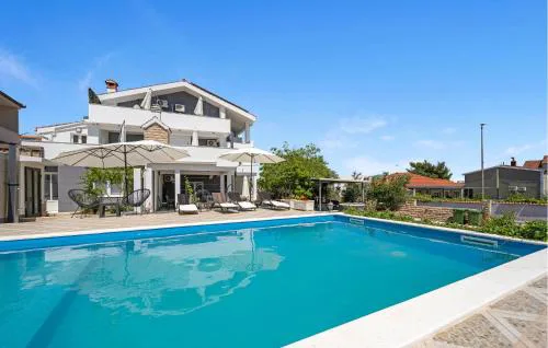 Lovely Apartment In Vodice