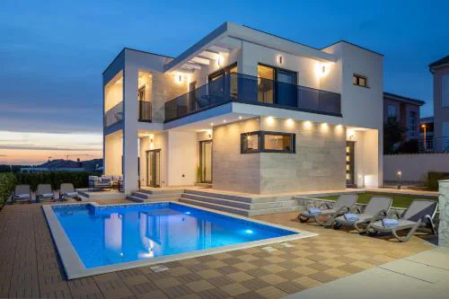 Luxury villa Mia