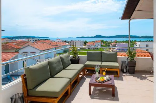 Sea View Apartments Tihi