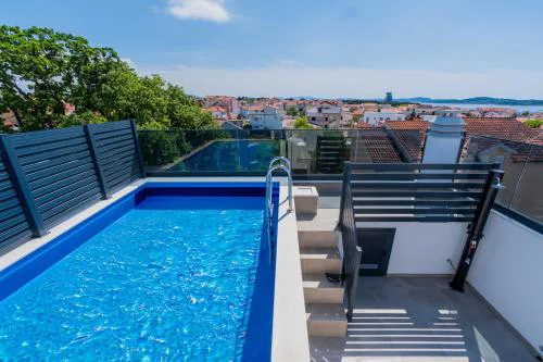 Three-Bedroom Premium Holiday Home Atmosfera with Private Pool&Sauna