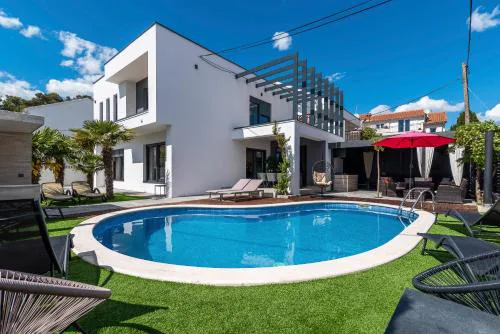 Villa Vodice in Vodice - Haus für 8 Personen