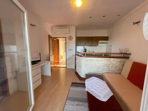 Apartment in Zaton near Beach Zvizda
