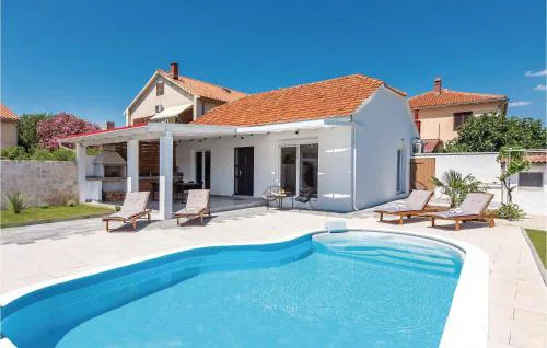 Gorgeous Home In Betina