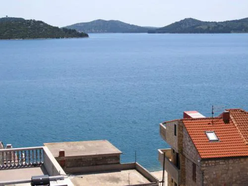 Seaside Apartment in Betina