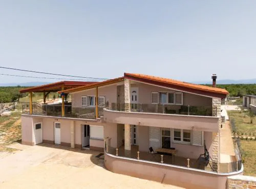 Villa Roški