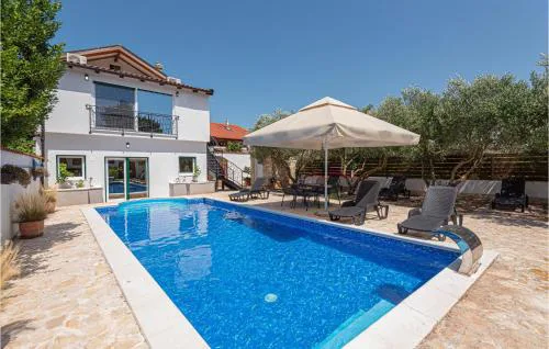 Nice Apartment In Dubrava Kod Sibenika