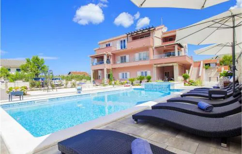 Amazing Apartment In Grebastica