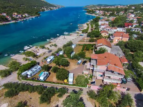 Apartmani Maestral